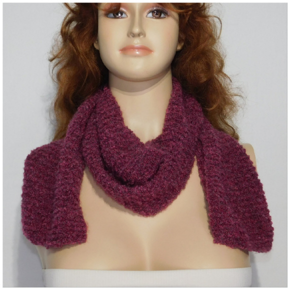 Scarf, multiple wrap around styles. Knit, soft - Picture 3 of 8